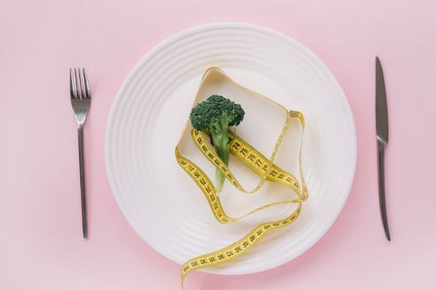 Mau Sukses Turunkan Berat Badan? Ini 5 Kunci Diet dari Ahli Gizi UGM