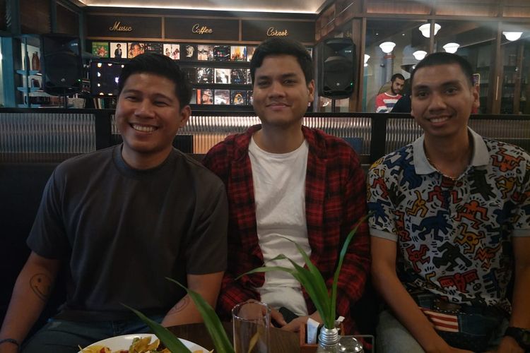 Trio RAN saat ditemui dalam jumpa pers festival musik We The Fest (WTF) 2019 di kawasan Gunawarman, Jakarta Selatan, Kamis (2/5/2019).