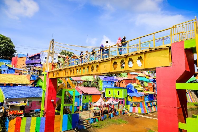 Tempat wisata Kampung Warna-warni Jodipan di Kota Malang.