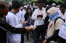 Demonstran Mulai Lintasi Balai Kota DKI Jakarta