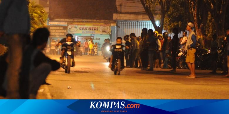 100 Pembalap Motor Liar Ditangkap Selama PPKM Level 4 di Ponorogo, Mayoritas di Bawah Umur - Vimarsana News
