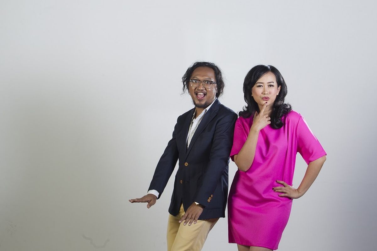 Arie Dagienkz dan Vena Annisa, dua host Motion Radio untuk acara Dagienkz Vena in Motion.