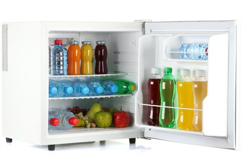 Berapa Lama Air Boleh Didinginkan di Dalam Kulkas?