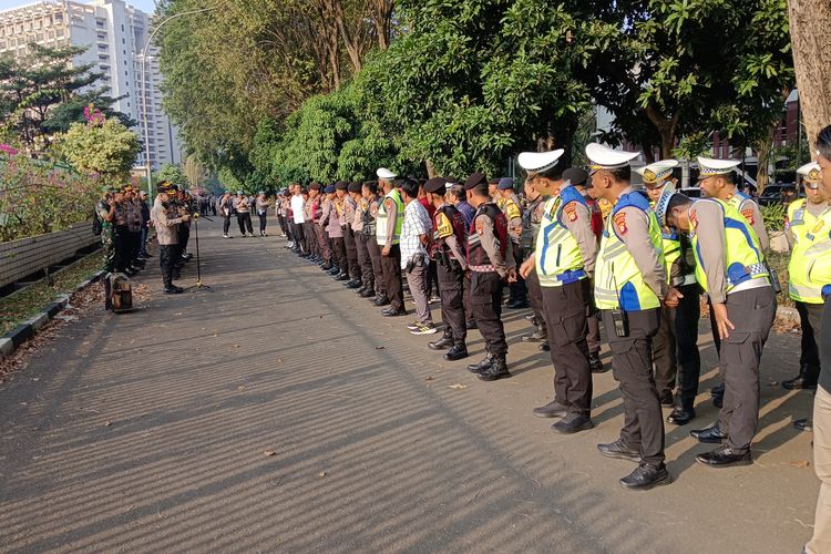 Ribuan Polisi yang Amankan Eksekusi Hotel Sultan Dilarang Bawa Senjata Api