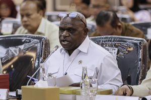 Natalius Pigai: MBG Tidak Boleh Disebut Pelanggaran HAM
