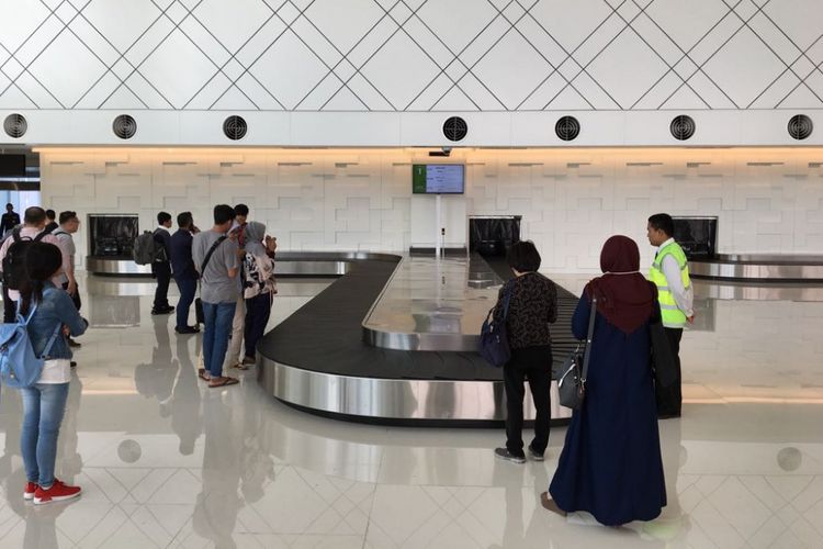 Suasana di terminal baru Bandara Internasional Ahmad Yani di Kota Semarang, Jawa Tengah, Kamis (7/6/2018). Presiden Joko Widodo direncanakan meresmikan bangunan terminal baru untuk beroperasi secara penuh pada hari ini.