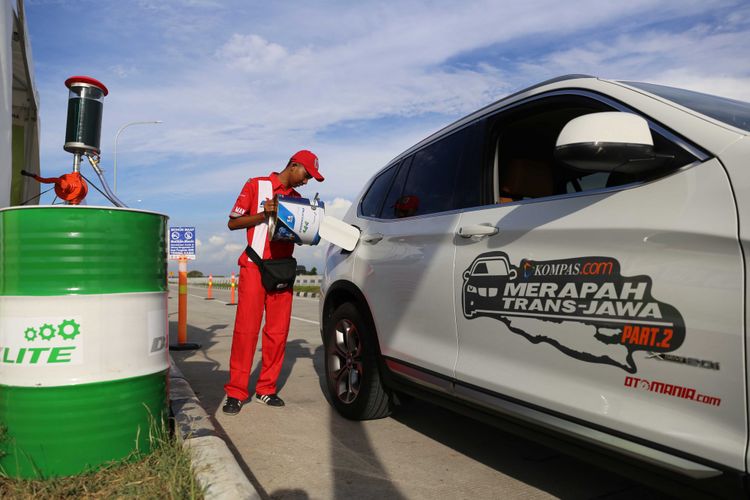 Foto : Ketahui Perbedaan Dexlite dan Pertamina Dex untuk Mobil Mesin ...