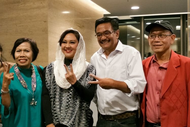 Djarot Saiful Hidayat dan sang istri, Heppy Farida bersama kedua orangtua Maria di MNC Studios, Kebon Jeruk, Jakarta Barat, Senin (19/3/2018).