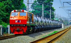 Dukung Kelancaran Lebaran, KAI Angkut 21.236 Ton Avtur dan Layani 131.077 Penumpang KA Bandara YIA