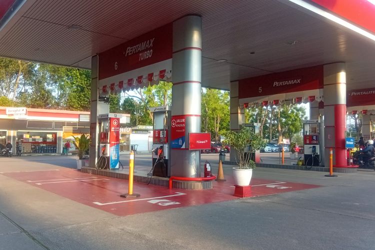 Suasana SPBU Batam Center