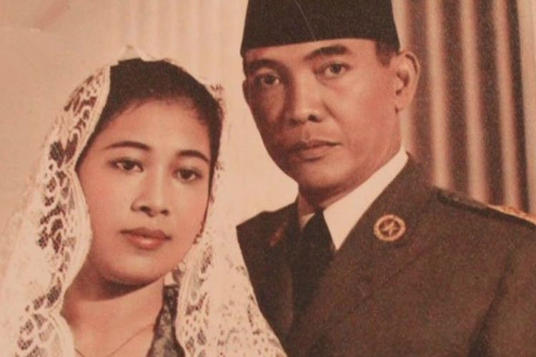 Fatmawati bersama Presiden Soekarno