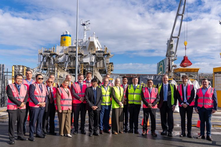 Pupuk Indonesia Kirim 47.250 Ton Urea ke Australia, Target Ekspor 250.000 Ton Tahun Ini
