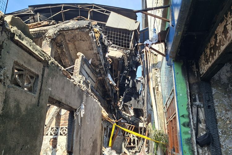 Sudah Beli Tiket Bus, Warga Tambora Gagal Mudik Usai Rumah Hangus Terbakar