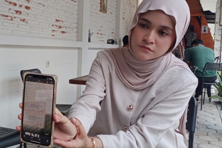 Seorang ibu rumah tangga bernama Alfida Nur Kholifah (31), warga Sukun, Kota Malang, Jawa Timur diduga menjadi korban penipuan investasi bodong.