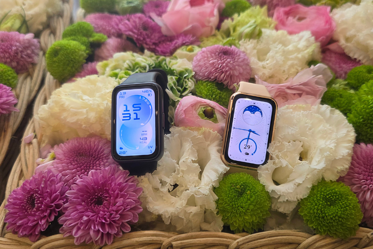 Huawei Band 11 dan Huawei Band 11 Pro dipamerkan dalam sesi media roundtable di Jakarta, Jumat (13/2/2025),