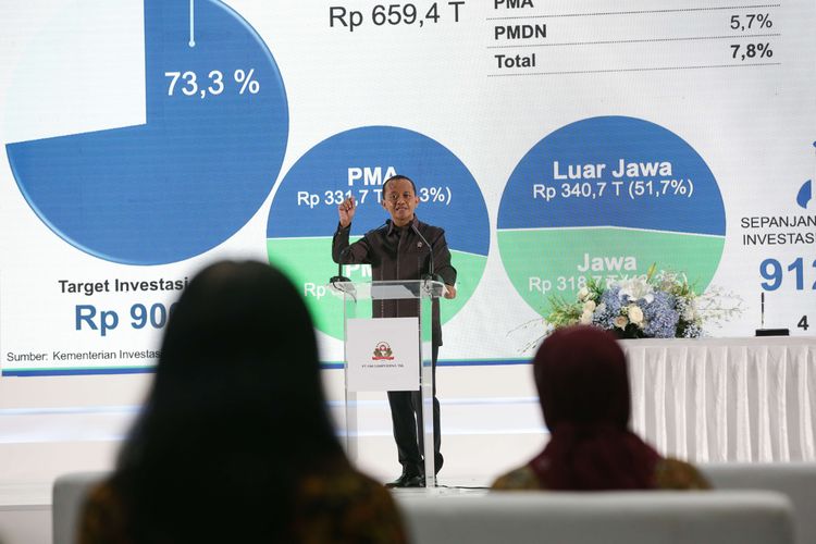 Menteri Investasi Republik Indonesia Bahlil Lahadalia pada acara peresmian realisasi investasi produk inovatif berorientasi ekspor PT HM Sampoerna Tbk. di Karawang, Jawa Barat, Selasa (30/11/2021). Investasi ini merupakan bagian dari pemulihan perekonomian nasional.