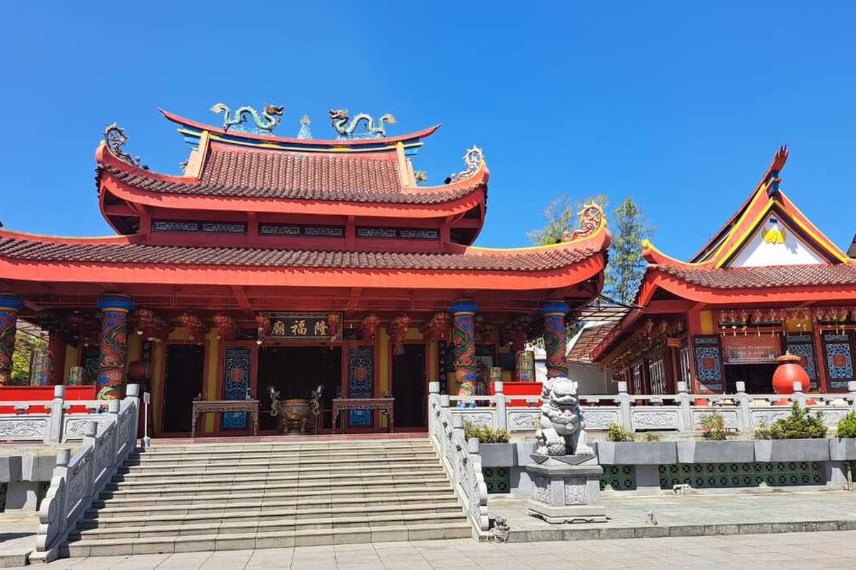 Klenteng Liong Hok Bio Kota Magelang, Jawa Tengah, Selasa (16/5/2023).