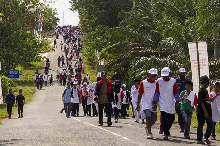 Rombongan Peserta Jalan Sehat