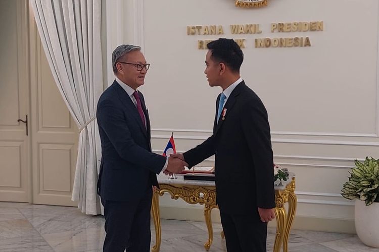 Gibran Terima Kunjungan Wakil PM Laos di Istana Wapres