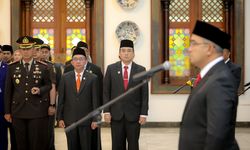 Lantik Sekda Baru, Wali Kota Bandung Amanahkan 3 PR Utama 
