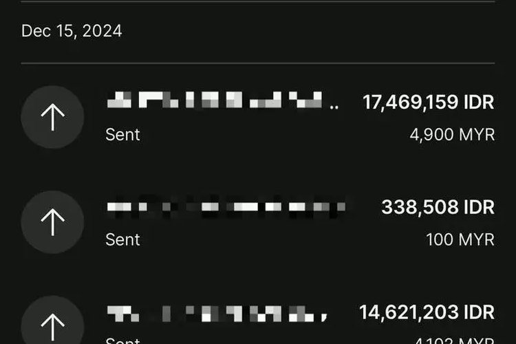 Salah satu tangkapan layar bukti transfer Amir dan teman-temannya ke rekening milik pengacara MAB dalam kasus pemerasan penonton DWP. Amir dan delapan temannya mentransfer dana sebesar total RM 100.000 secara bertahap.