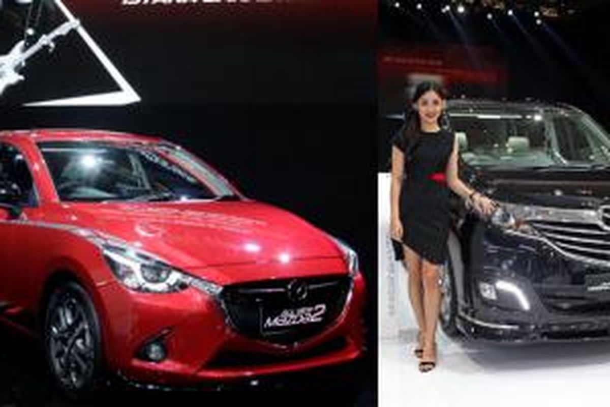 Mazda dalam GIIAS 2015, memberikan banyak promo termasuk bagi-bagi ponsel pintar.