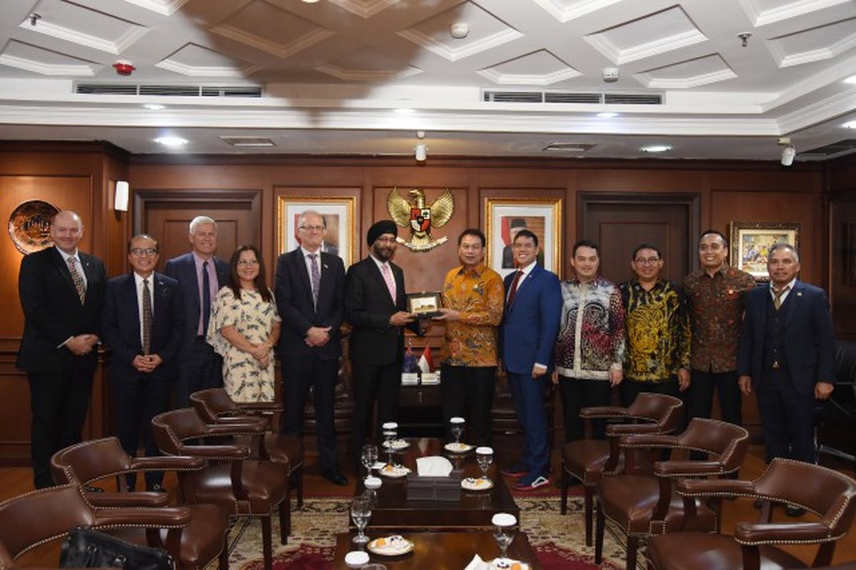 Wakil Ketua DPR RI Koordinator Bidang Politik dan Keamanan (Korpolkam) Azis Syamsuddin menerima kunjungan Parlemen Selandia Baru didampingi Dubes RI untuk Selandia Baru dan Anggota Dewan. 