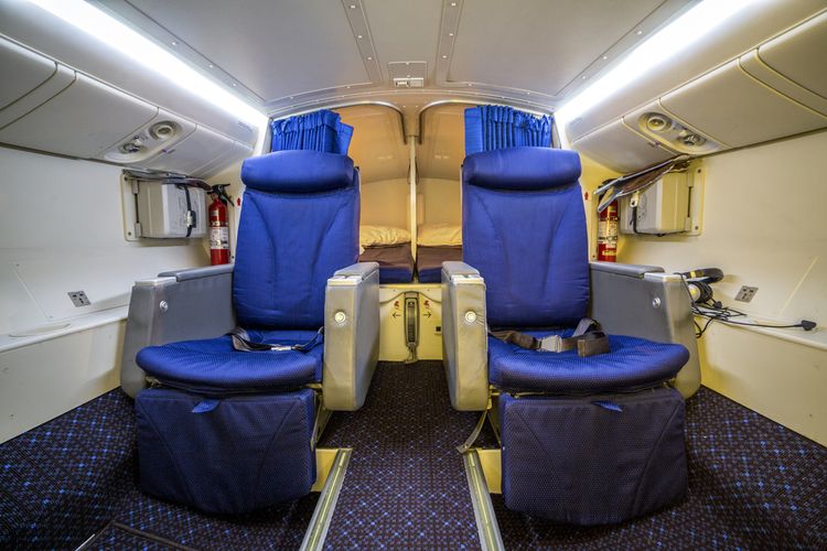 Tempat tidur untuk pilot dan co-pilot dalam pesawat