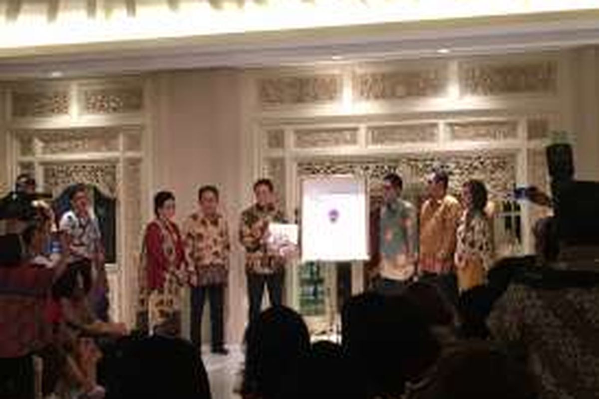 Peresmian wajah baru dari rumah batik danar hadi  cabang Raden Saleh di Jakarta, Kamis (24/11/2016).