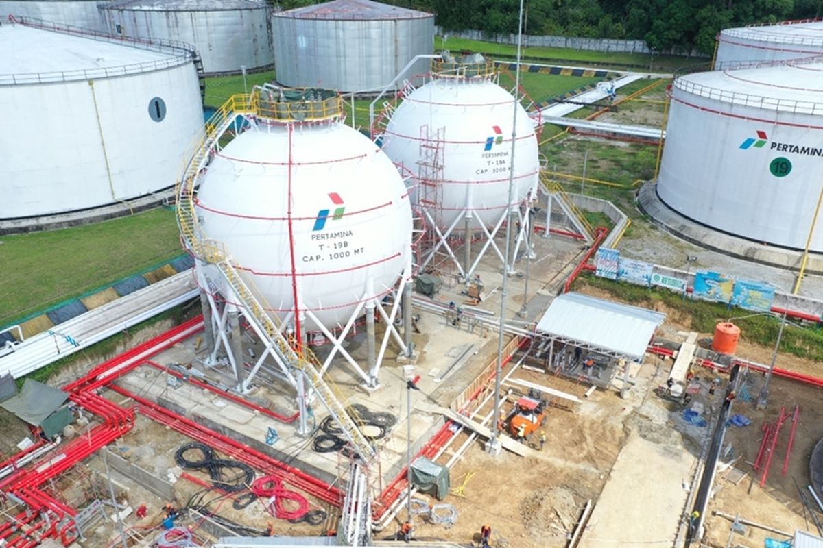 Terminal LPG di Wayame, Ambon, Provinsi Maluku dengan kapasitas total 2.000 matrik ton.