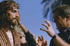 Kisah Caviezel, Aktor yang Tersambar Petir Saat Perankan Yesus Kristus