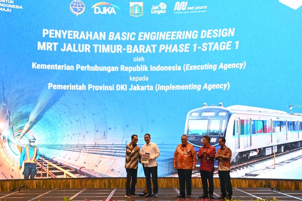 Penyerahan Dokumen Basic Engineering Design (BED) MRT Jalur Timur-Barat (East-West) Fase 1 Tahap 1 oleh Kemenhub kepada Pemprov DKI Jakarta, pada Senin (07/08/2023).