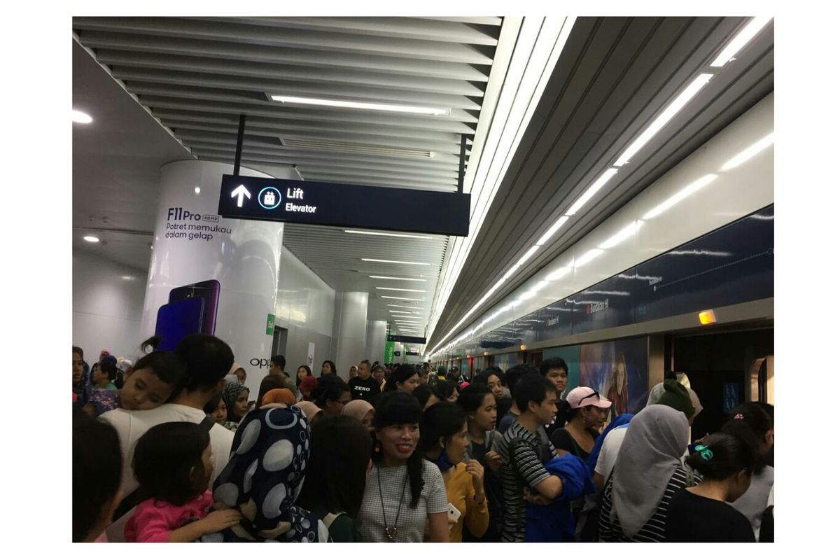 Ratangga MRT Bunderan HI, Sabtu (30/3/2019).