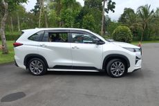 Merasakan Singkat Baris Kedua dan Ketiga Innova Zenix Hybrid