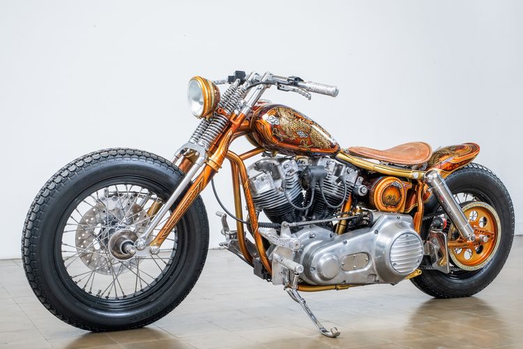 Motor custom Harley-Davidson (HD) Shovelhead bergaya bobber garapan Ndra King