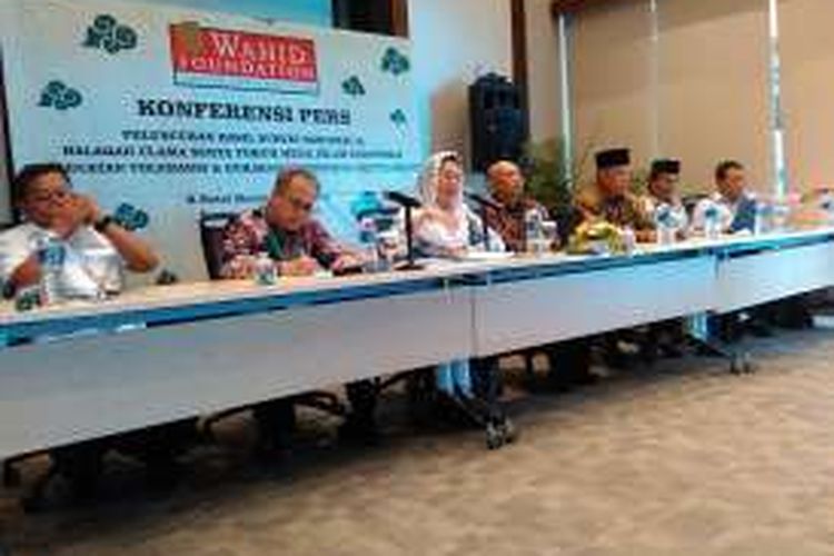 Hajriyanto Thohari dalam jumpa pers paparan hasil survey terkait intoleransi dan radikalisme di Bogor, Senin (1/8/2016)