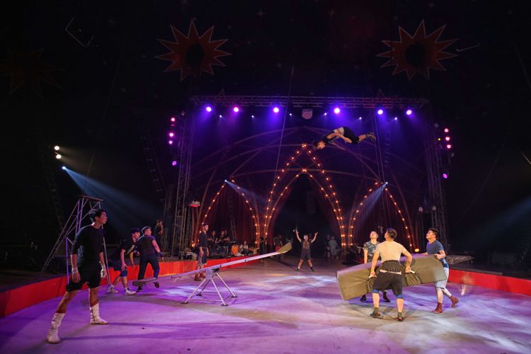 Tony Sumampau Bantah Tudingan Kekerasan dan Eksploitasi di Oriental Circus Indonesia
