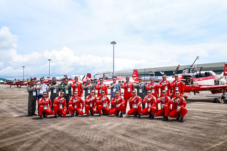 Tim Jupiter TNI AU Wakili Indonesia Tampil di Pameran Dirgantara LIMA 2025