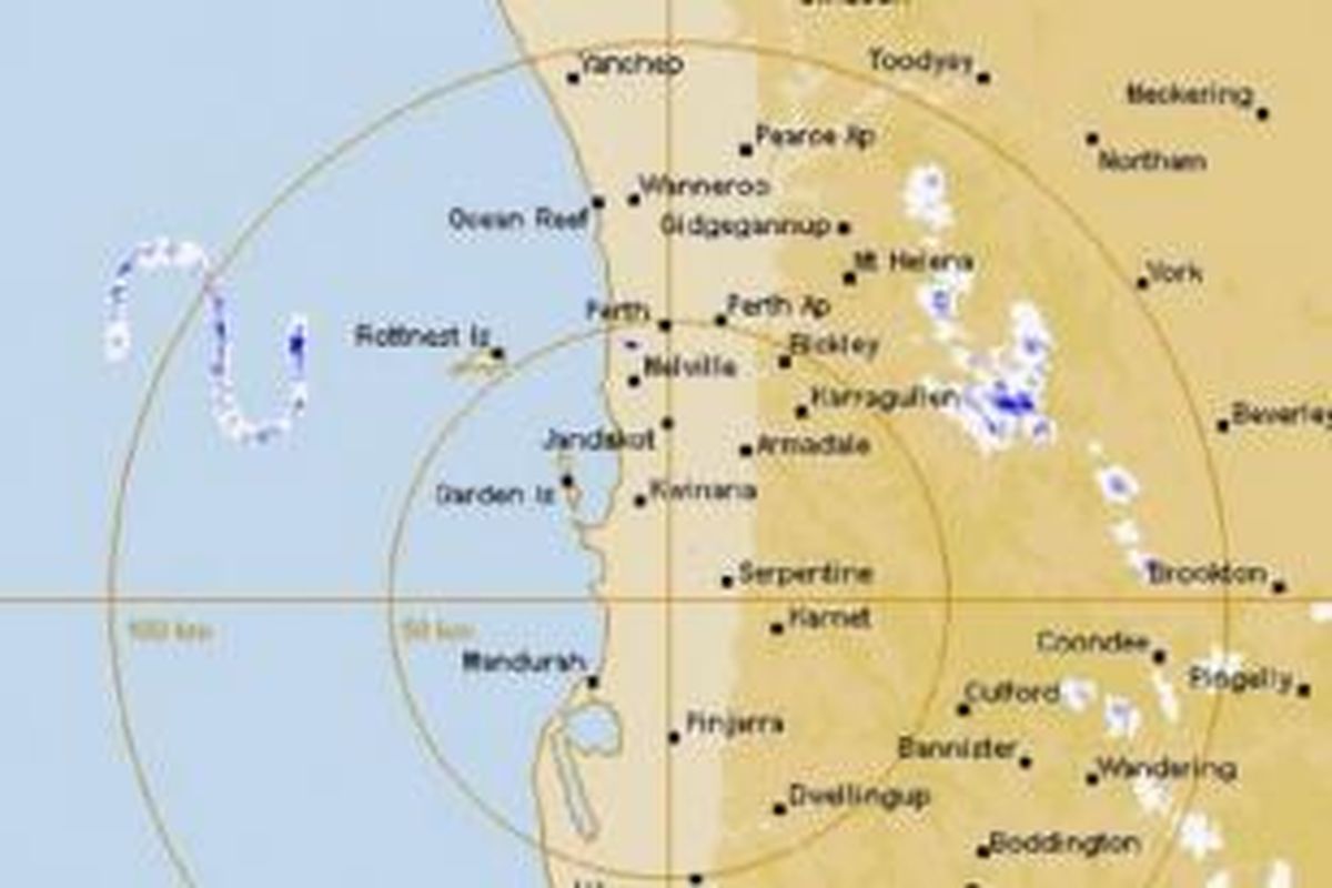 Screenshot dari peta Biro Meteorologi Australia yang menunjukan formasi 'S' di lepas pantai Australia Barat pada Rabu, 12 Februari 2014. 