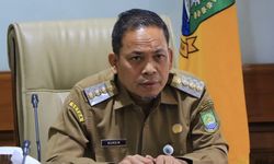 Sejarah Baru, Perempuan Pertama di Acara 
