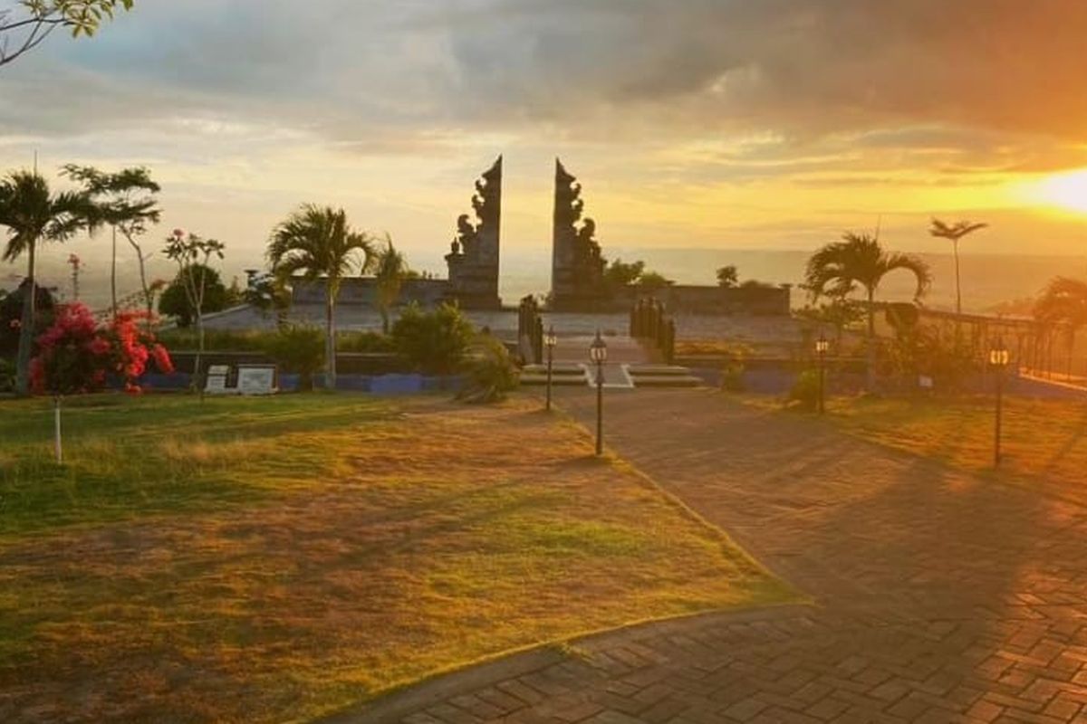 Puncak Jowin di Tulungagung, Jawa Timur