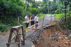 Jalan di Bandung Barat Putus Tergerus Longsor