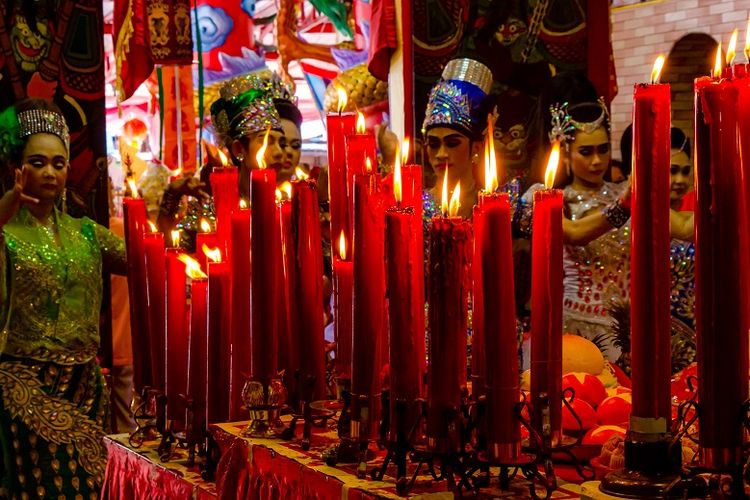 Festival Cioko atau Festival Hantu Kelaparan masyarakat Tionghoa DOK. Shutterstock/nokhook