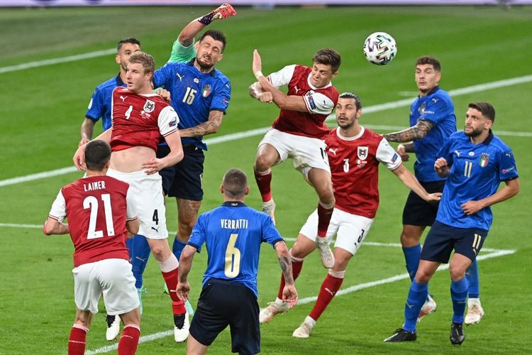 Salah satu momen dalam aga Italia vs Austria pada babak 16 besar Euro 2020 yang digelar di Stadion Wembley, Inggris, 26 Juni 2021. 