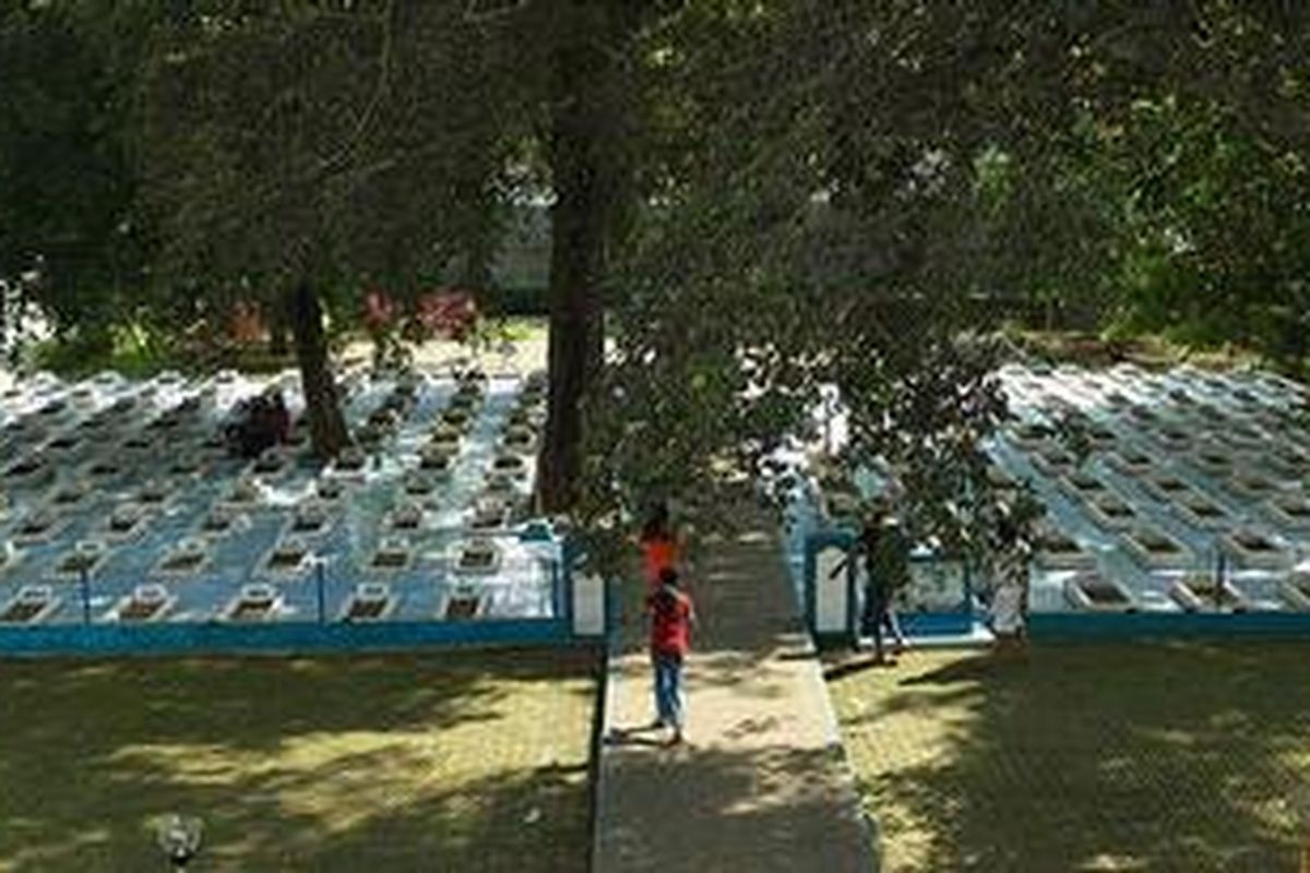 Makam korban pembantaian Rawagede oleh pasukan Belanda di Balongsari, Kecamatan Rawamerta, Kabupaten Karawang.