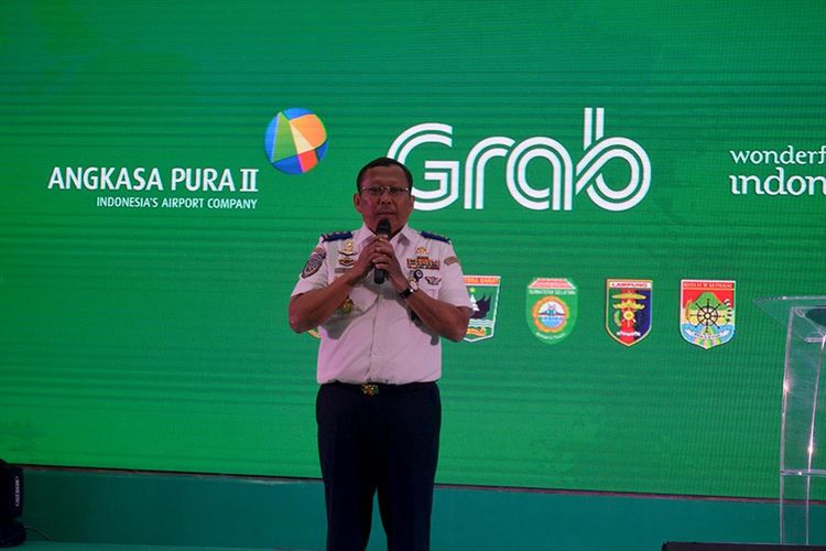 Direktur Jenderal Perhubungan Darat Kemenhub, Budi Setiadi, menyebut tahun 2020 pihaknya akan membangun sejumlah terminal transportasi darat setara dengan bandara. 