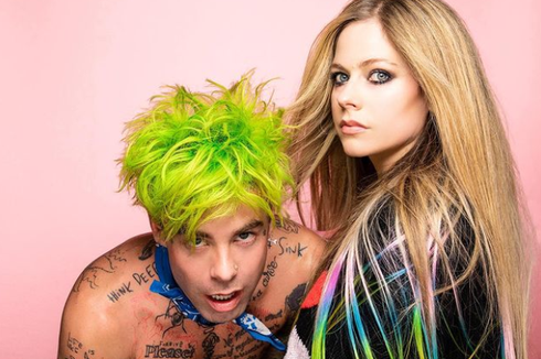 Baru Putus dengan Mod Sun, Avril Lavigne Langsung Romantis dengan Tyga