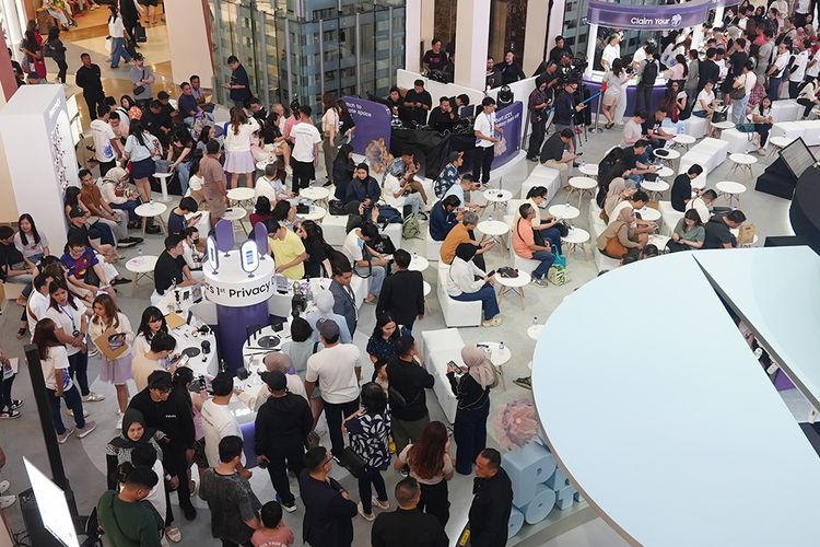 Penjualan perdana Galaxy S26 Series di Jakarta, Minggu (8/3/2026).