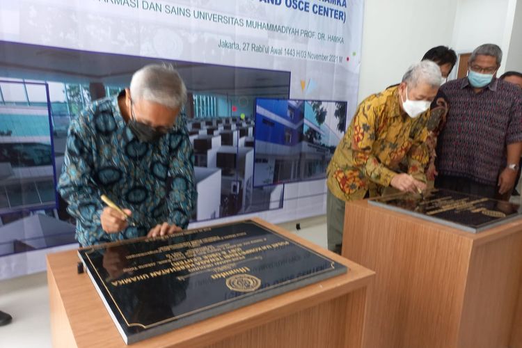 Universitas Muhammadiyah Prof. Dr. Hamka atau Uhamka memiliki Pusat Uji Kompetensi Tenaga Kesehatan atau Gedung CBT and OSCE Center yang diresmikan Rektor Uhamka, Gunawan Suryoputro pada 3 November 2021.
