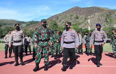 Panglima TNI dan Kapolri tengah berada di Stadion Lukas Enembe, untuk memimpin Apel Gelar Pasukan Pengamanan PON XX 2021, Jayapura, Papua, Rabu (29/9/2021)